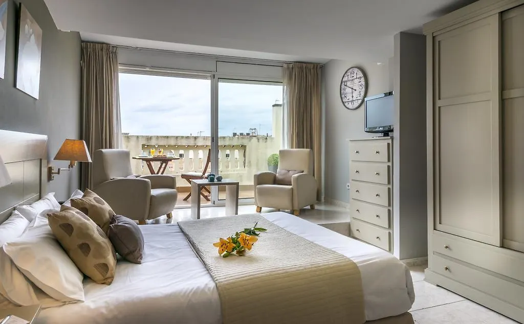 Alexandra Aparthotel Benstarhotelgroup Tarragona Spain