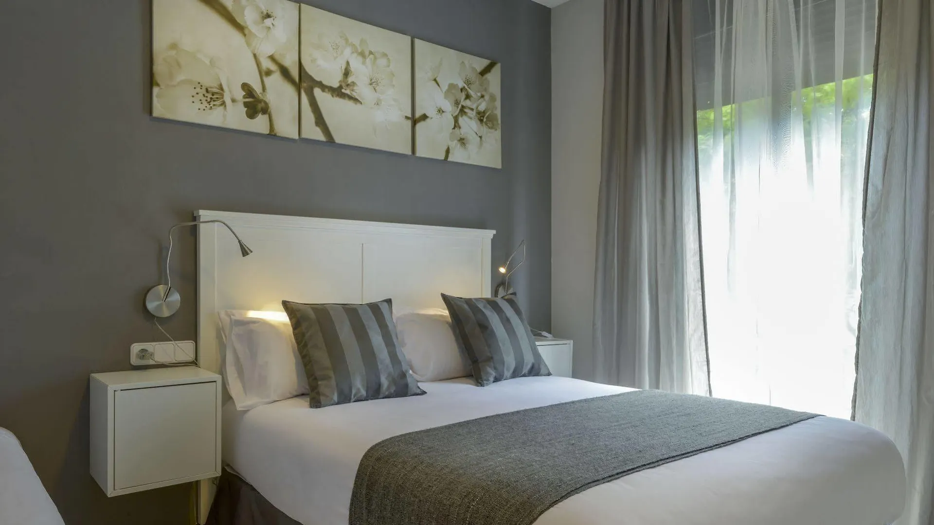 Alexandra Aparthotel Benstarhotelgroup Tarragona Hotel