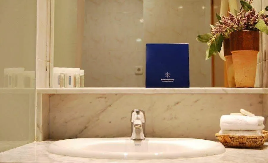 Alexandra Aparthotel Benstarhotelgroup Tarragona 3*,