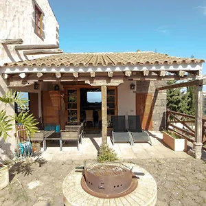 La Casa Roja Moya Relax Villa